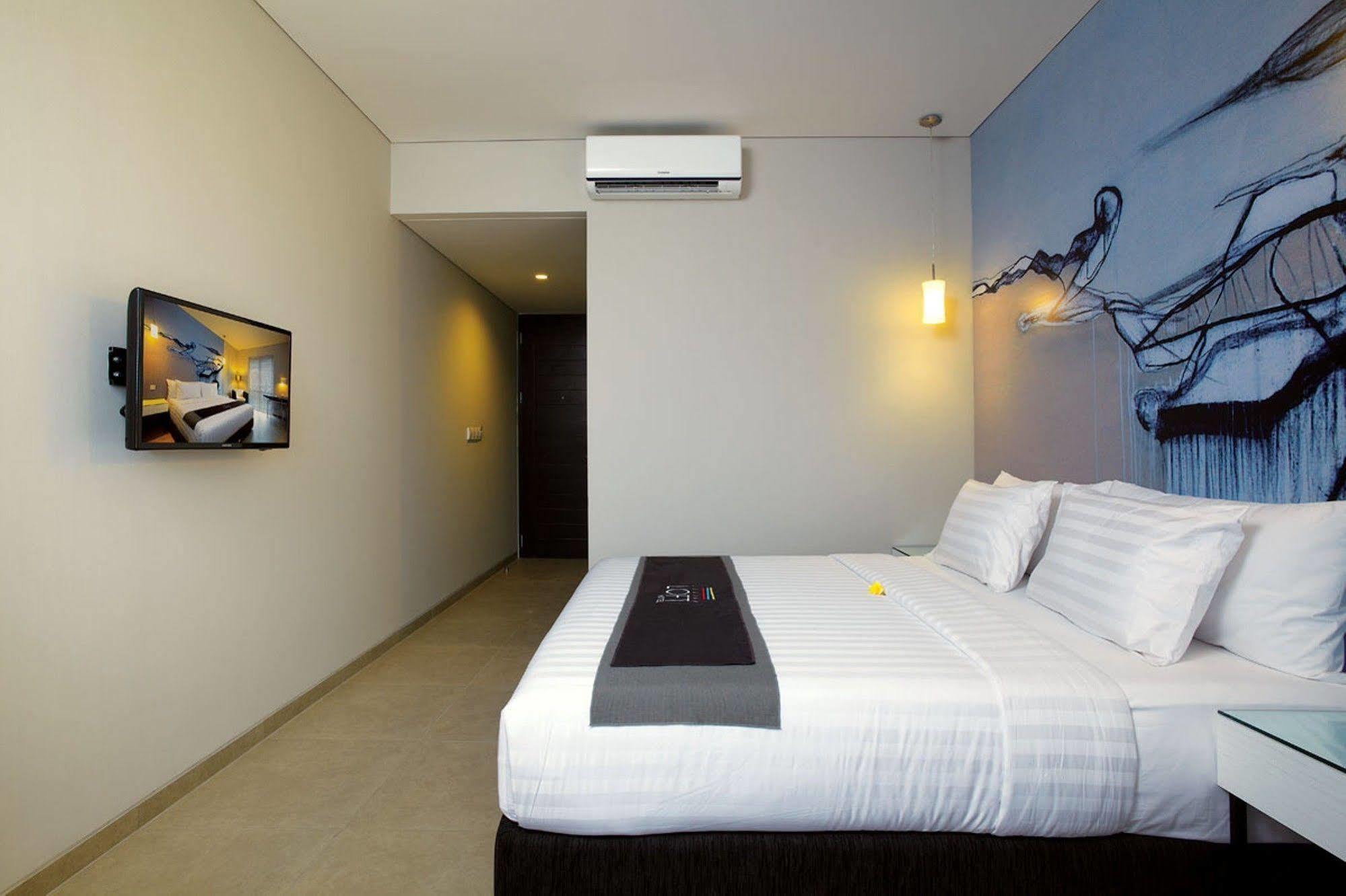 Loft Legian Hotel Bali Exterior foto